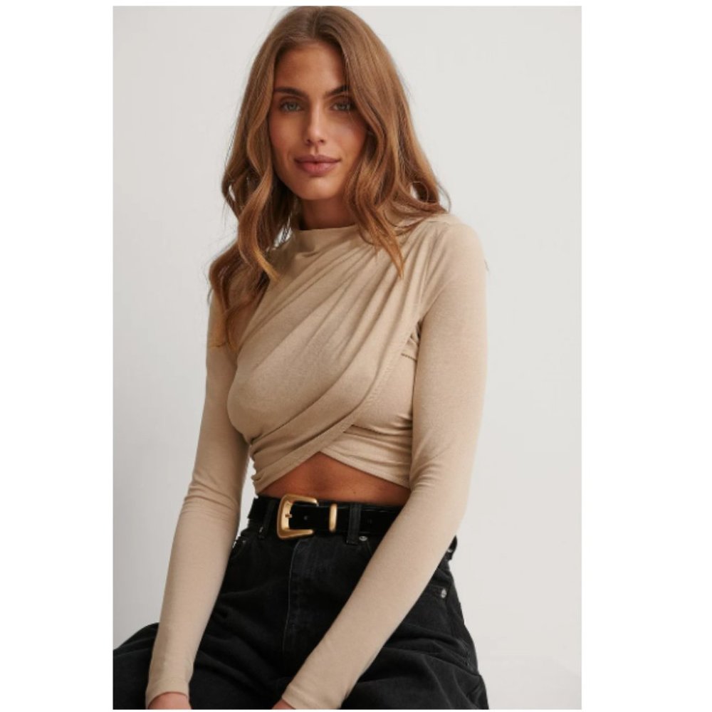 Cropped Pleated Top